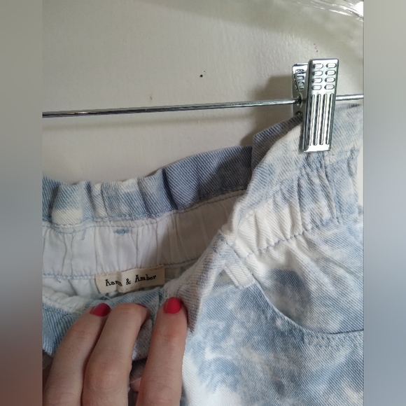 💚 NWOT cloud tie dye jean shorts - Picture 6 of 12